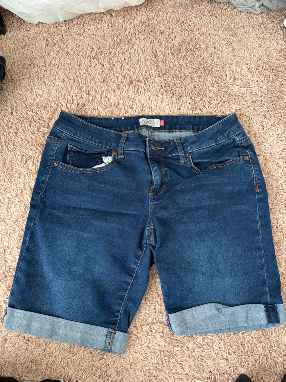 SO Juniors Bermuda Shorts Sz 11